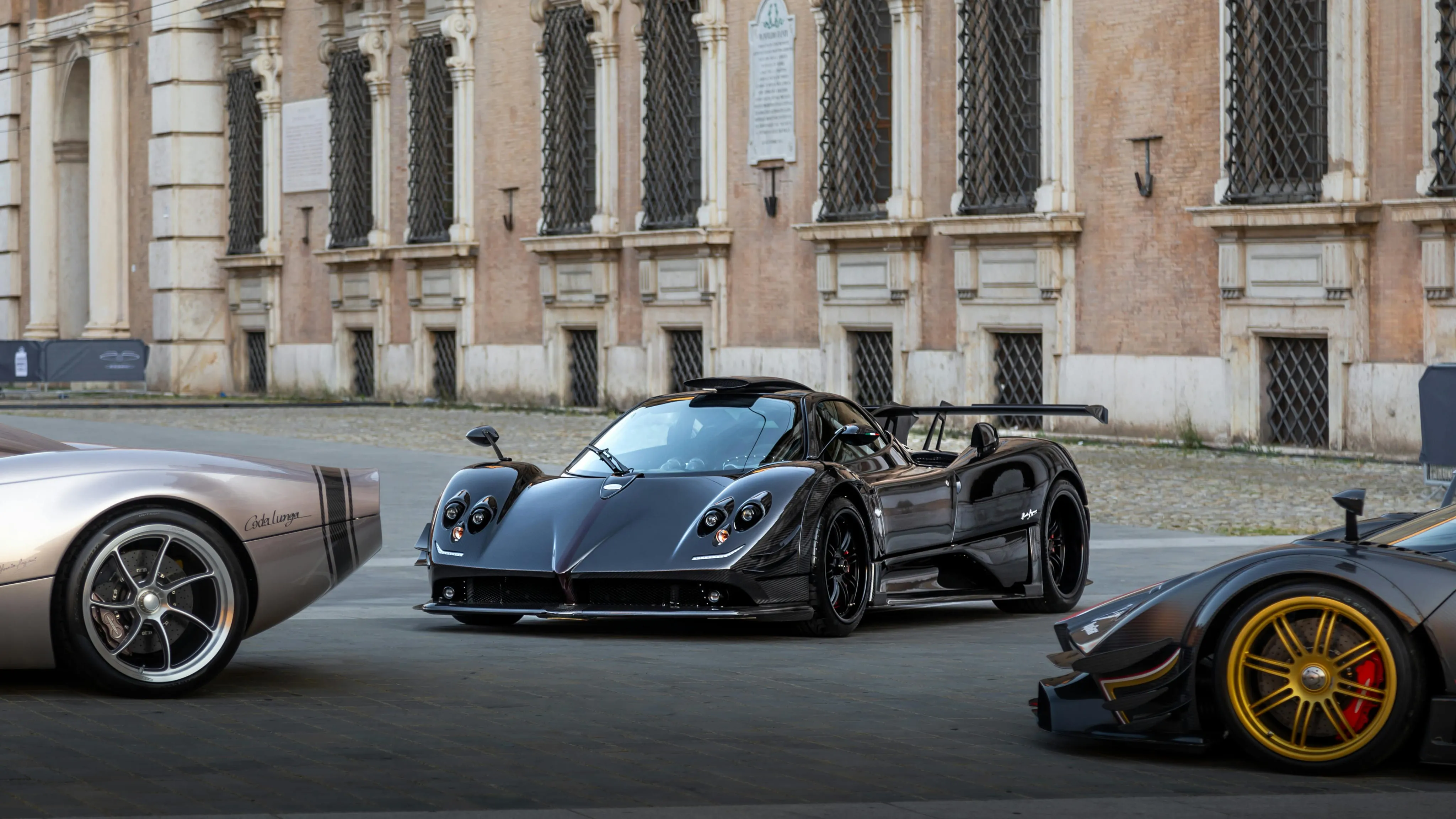 Pagani supercar - How Bidding Works